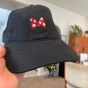 Disney Minnie black baseball hat